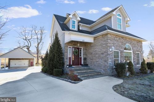 52 Oak Crest Dr, Richmond National Battlefiel VA  22835-1579 exterior