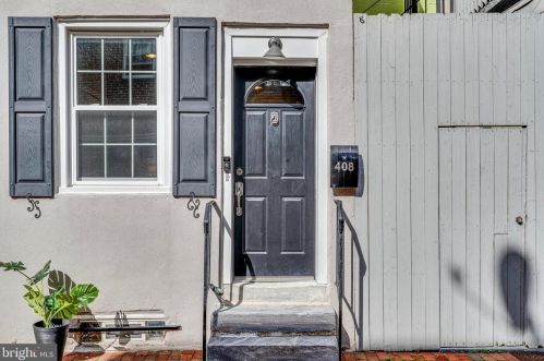 408 Alder St, Philadelphia, PA 19147-1215