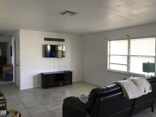 24 Alabama Rd, Lehigh Acres FL  33936-6812 exterior