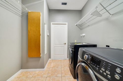 5208 Patricia Dr, Orlando FL 32819-7548 exterior