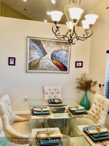 13121 45 Dr, Hollywood FL 33027-3160 exterior