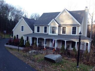 53 Colonial Ridge Dr, Gaylordsville, CT 06755-1004