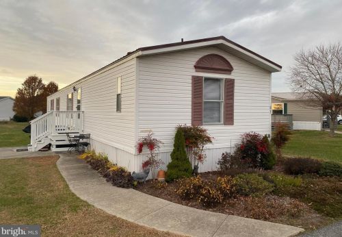 83 Hitch Pond Cir, Seaford, DE 19973-6216