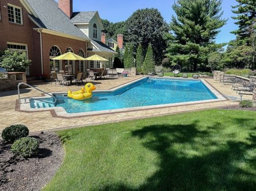 10500 Olde Villa Dr, Gibsonia, PA 15044-7465