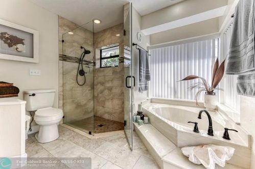 2399 Floresta Dr, Fort Pierce FL  34984-5218 exterior