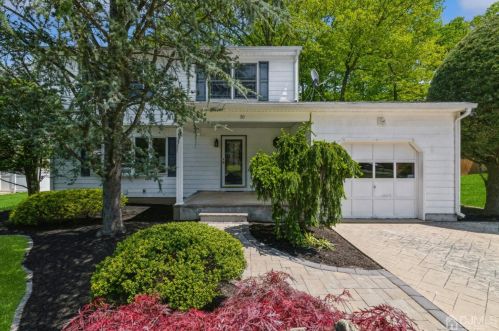 30 Edward St, East Brunswick, NJ 08816-4409