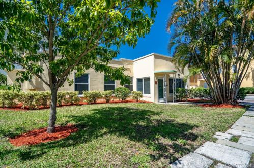 90 5th Ave, Delray Beach, FL 33483-5427