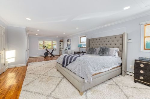 2672 Rachel St, North Bellmore NY  11710-5414 exterior