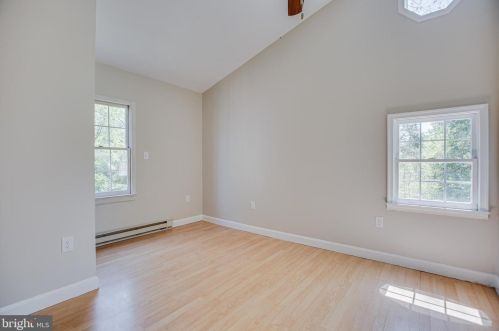 10600 Woodland Dr, Fredericksburg VA  22407-7759 exterior