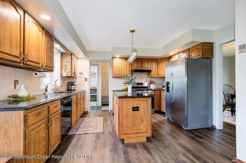 220 Long Swamp Rd, Plumsted Township NJ  08533-2028 exterior