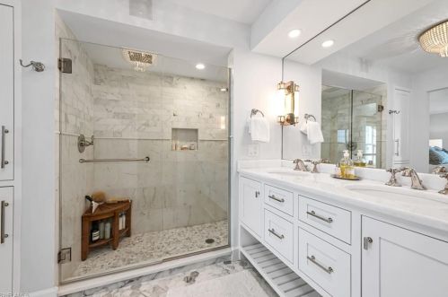 1900 Gulf Shore Blvd, Naples FL 34102-4602 exterior