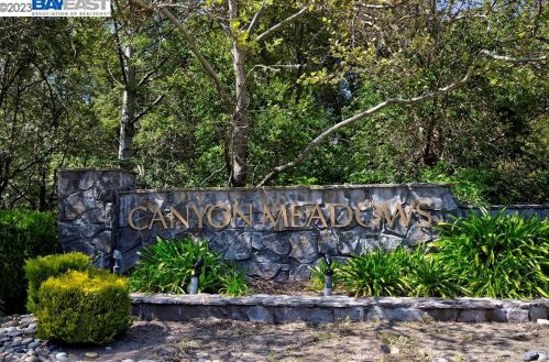 8130 Mountain View Dr, Pleasanton, CA 94588-4750