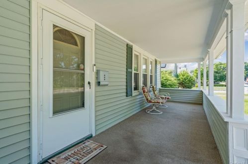 317 Hooker Ave, Poughkeepsie, NY 12603-3111