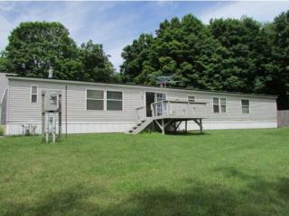 104 Main St, Georgia, VT 05468-3062