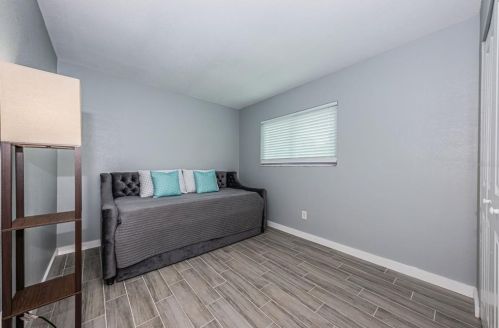5604 102nd Ave, Pinellas Park FL  33782-3306 exterior