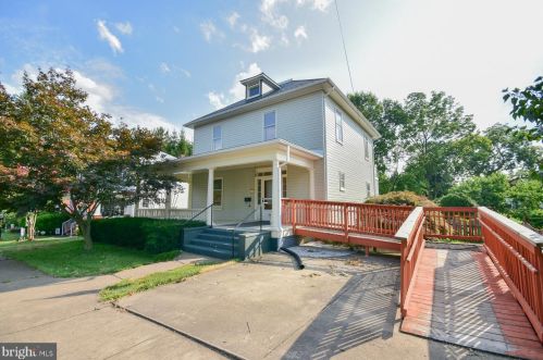 404 Church St, Charles Town WV  25414-1312 exterior
