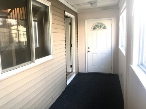 3706 Melwood Ave, Pittsburgh PA  15213-1042 exterior