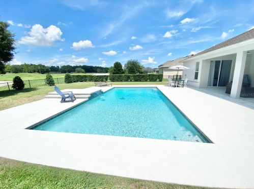 23431 Valderama Ln, Mount Plymouth FL  32776-6937 exterior