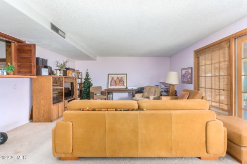 6830 15 St, Phoenix AZ 85006-1125 exterior