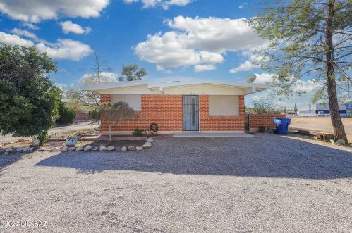 3942 Lee St, Tucson AZ  85712-3333 exterior