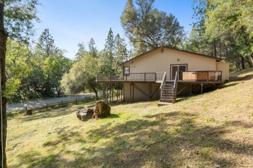 19113 Cherry Creek Rd, Grass Valley CA  95949-9031 exterior