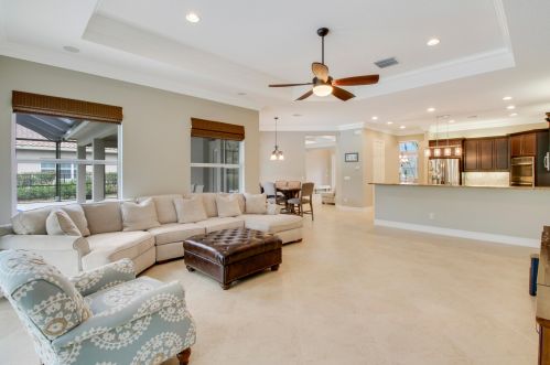 7906 Arbor Crst Way, West Palm Beach FL  33412-2467 exterior