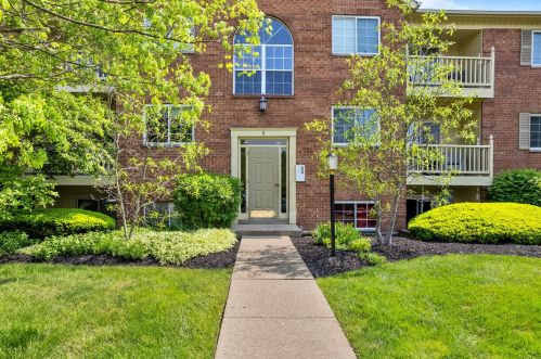 5 Highland Meadows Dr, Newport, KY 41076-1764