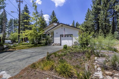 795 Paloma Ave, South Lake Tahoe, CA 96150-2706