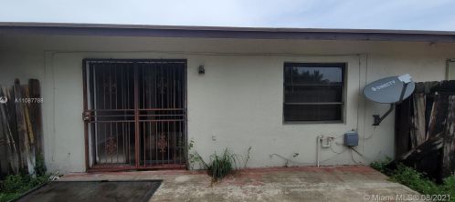 6932 40th Ct, Hollywood, FL 33023-6646