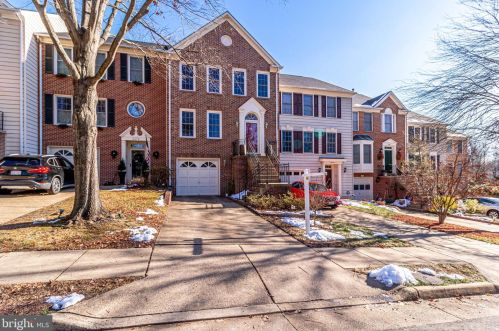 6481 English Ivy Ct, Springfield, VA 22152-2846