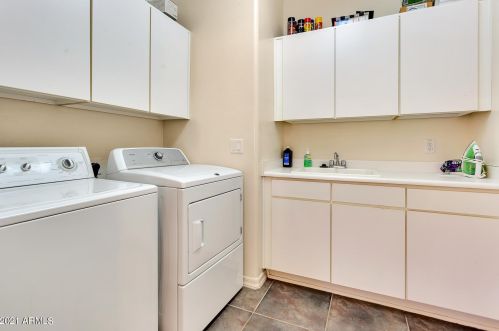 35313 26 Ave, Phoenix AZ 85086-6652 exterior