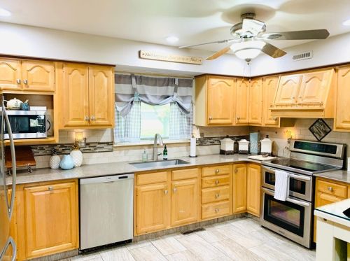 221 150, Valpo IN  46383-9559 exterior