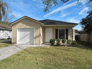 643 Meteor St, Jacksonville, FL 32205-5458