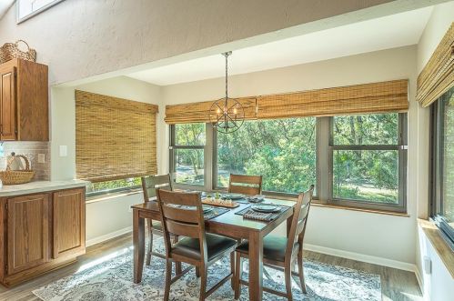 211 Bayshore Dr, Saint George Island FL  32328-3365 exterior