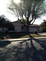 1500 Crenshaw St, Visalia CA  93277-3888 exterior