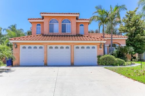 8441 Dolf Ct, Riverside, CA 92508-2914
