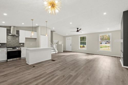 4992 Stone Trce, Stone Mountain GA  30083-6008 exterior