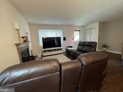 842 Woodcrest Turn, Dover DE  19904-2412 exterior