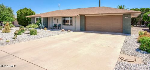 10009 Burns Dr, Sun City, AZ 85351-1230