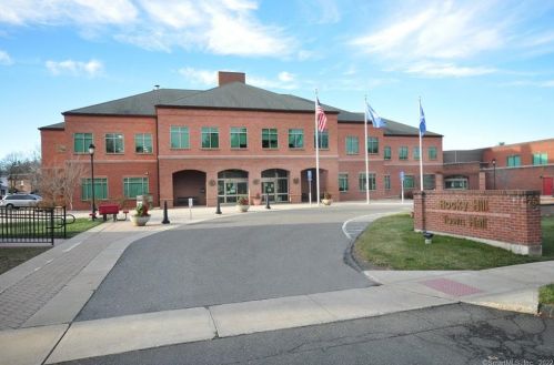 22 Carillon Dr, Rocky Hill CT  06067-2520 exterior