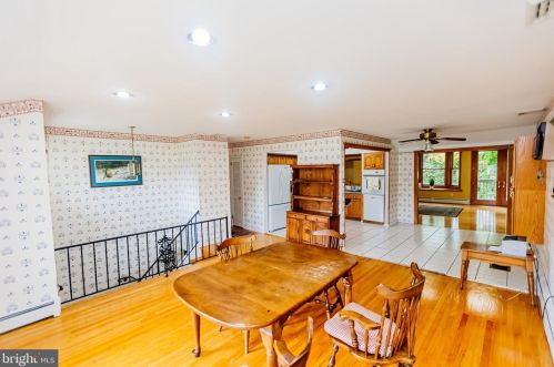 223 Meadow Dr, Yardley PA  19067-1311 exterior