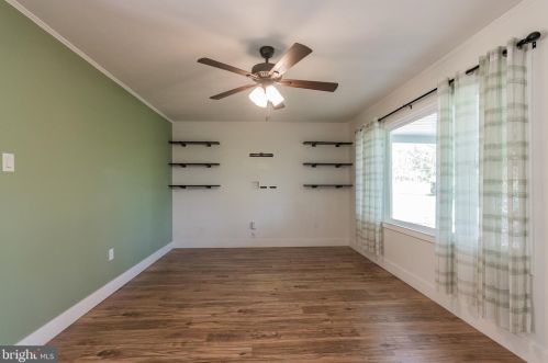 1642 Ox Rd, Edinburg VA  22824-3024 exterior