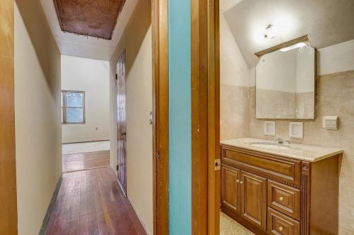 202 72, Milwaukee WI 53213-1828 exterior