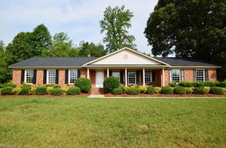 953 Old Glencoe Rd, Burlington, NC 27217-8297
