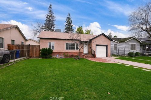 2414 Olympic Dr, Bakersfield, CA 93308-1812