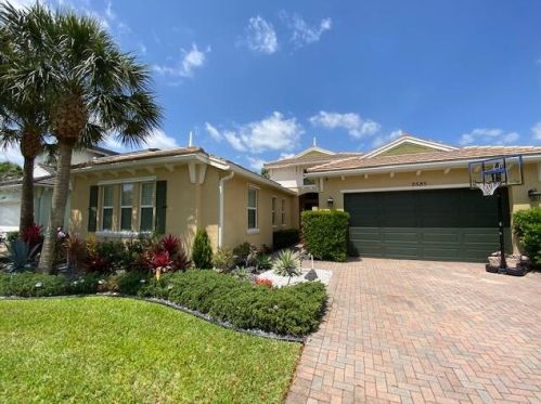 2585 Cooper Way, West Palm Beach, FL 33414-3479