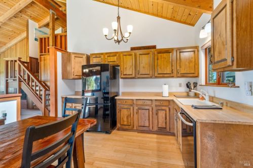 45465 Caspar Dr, Mendocino CA  95460-9727 exterior