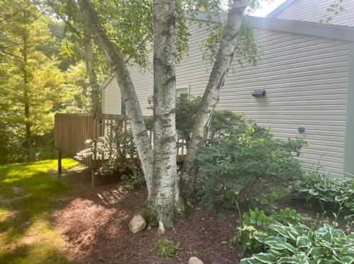800 Stoney Brook Dr, Manitowoc WI  54220-9038 exterior