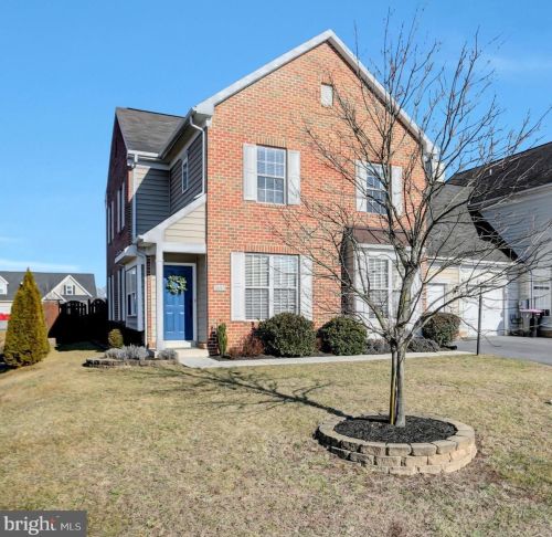 3685 Rolling Hills Dr, Upton, PA 17225-8752