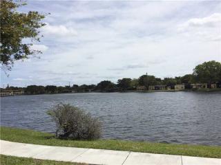 614 Briarwood Cir, Hollywood, FL 33024-1316